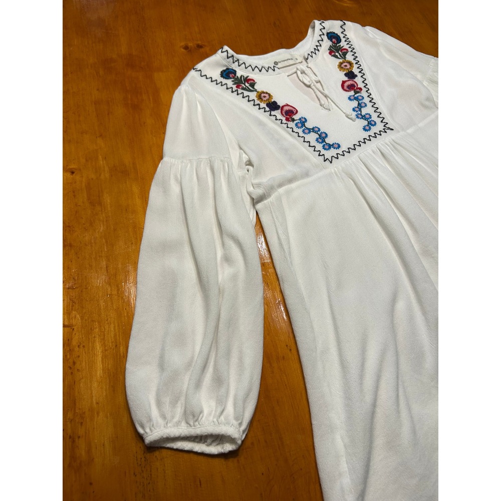 The Impeccable Pig White Embroidered Boho Babydoll Blouse Floral Cottage Hippie - Picture 10 of 13